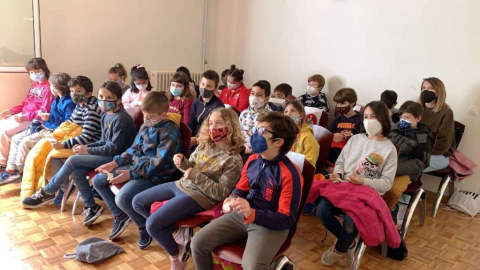 L'alumnat a la Sala de Plens.